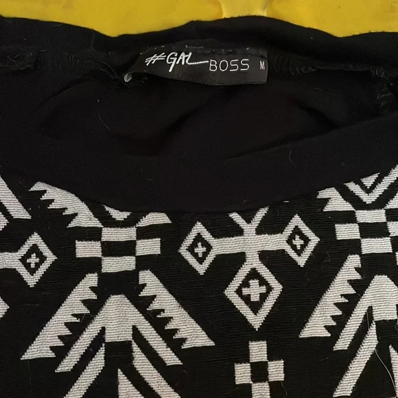 #Gal boss women medium black long sleeve. - Picture 2 of 3